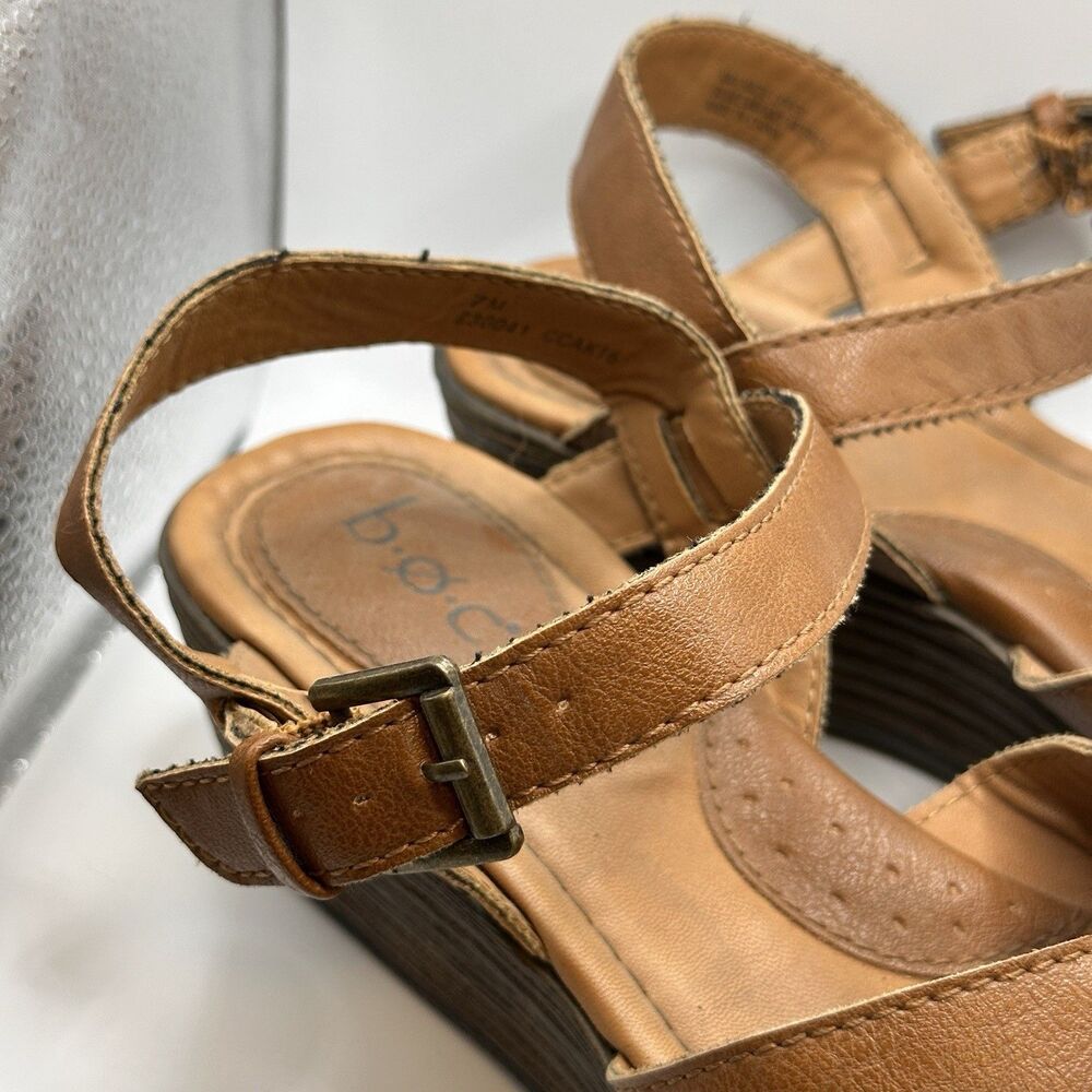 B.O.C Sandals Women Size 7M Tan Faux Leather Platform Wedge Heel Comfort Shoes - Picture 2 of 11